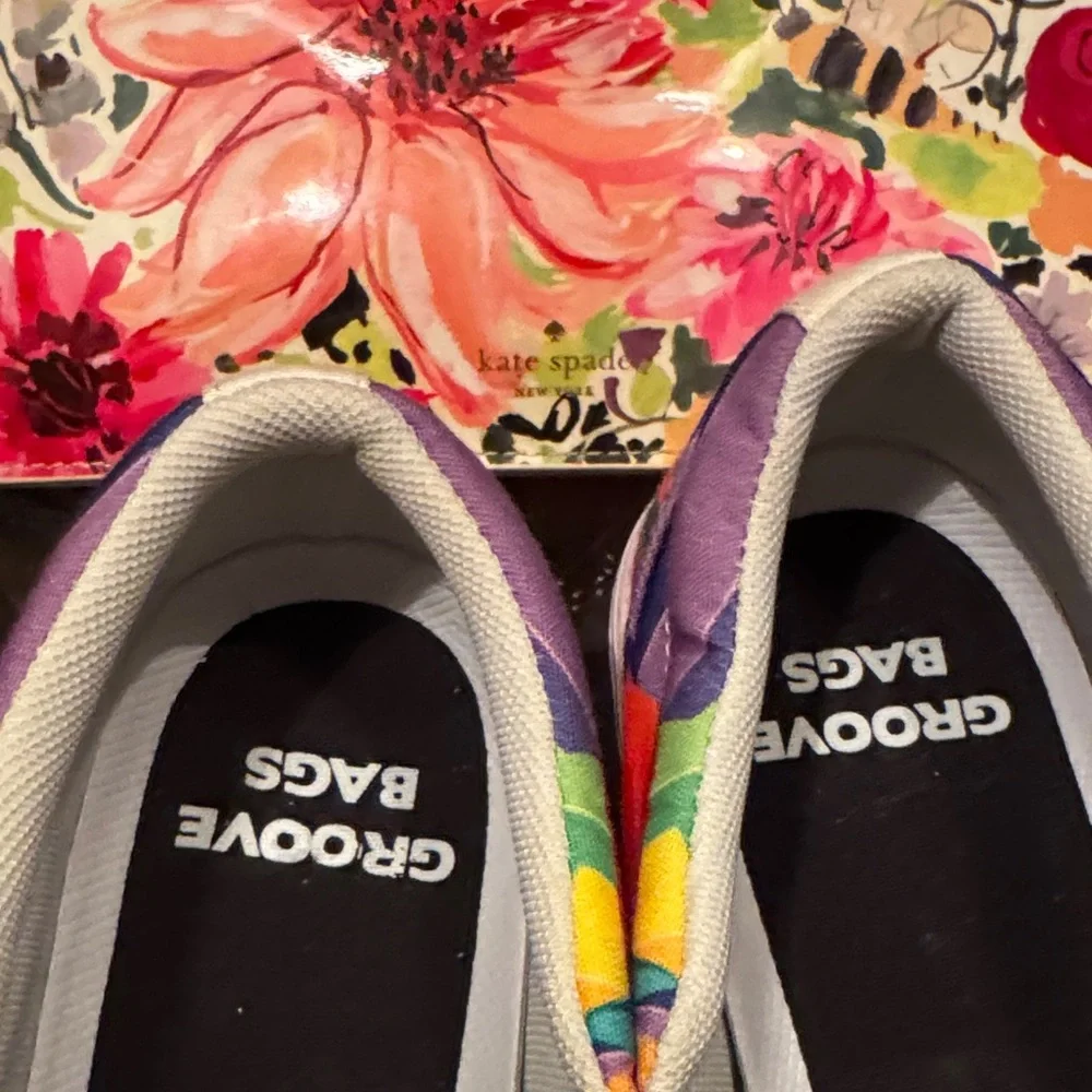 Colorful Slip-On Women's Sneakers - Picture 6 of 6